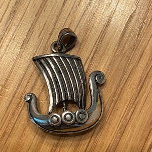 NWT 925 STERLING SILVER Viking/Nordic SHIP PENDANT